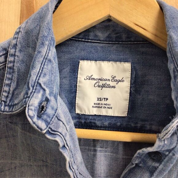 American eagle outfitters jeans button down shirt BLUE denim XS 100% cotton AEO - Picture 3 of 9